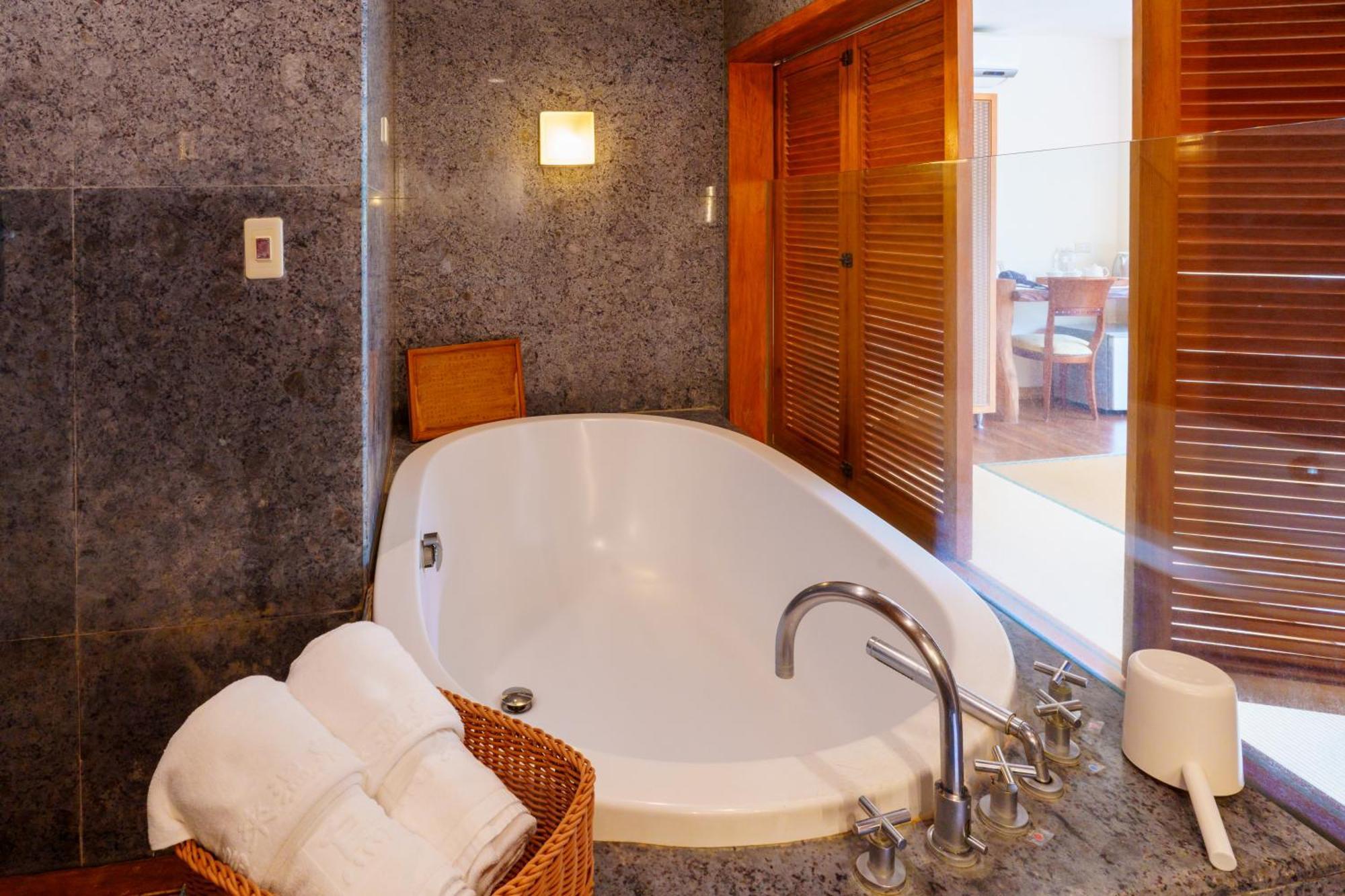 Spring Spa Hotel Wulai Eksteriør bilde